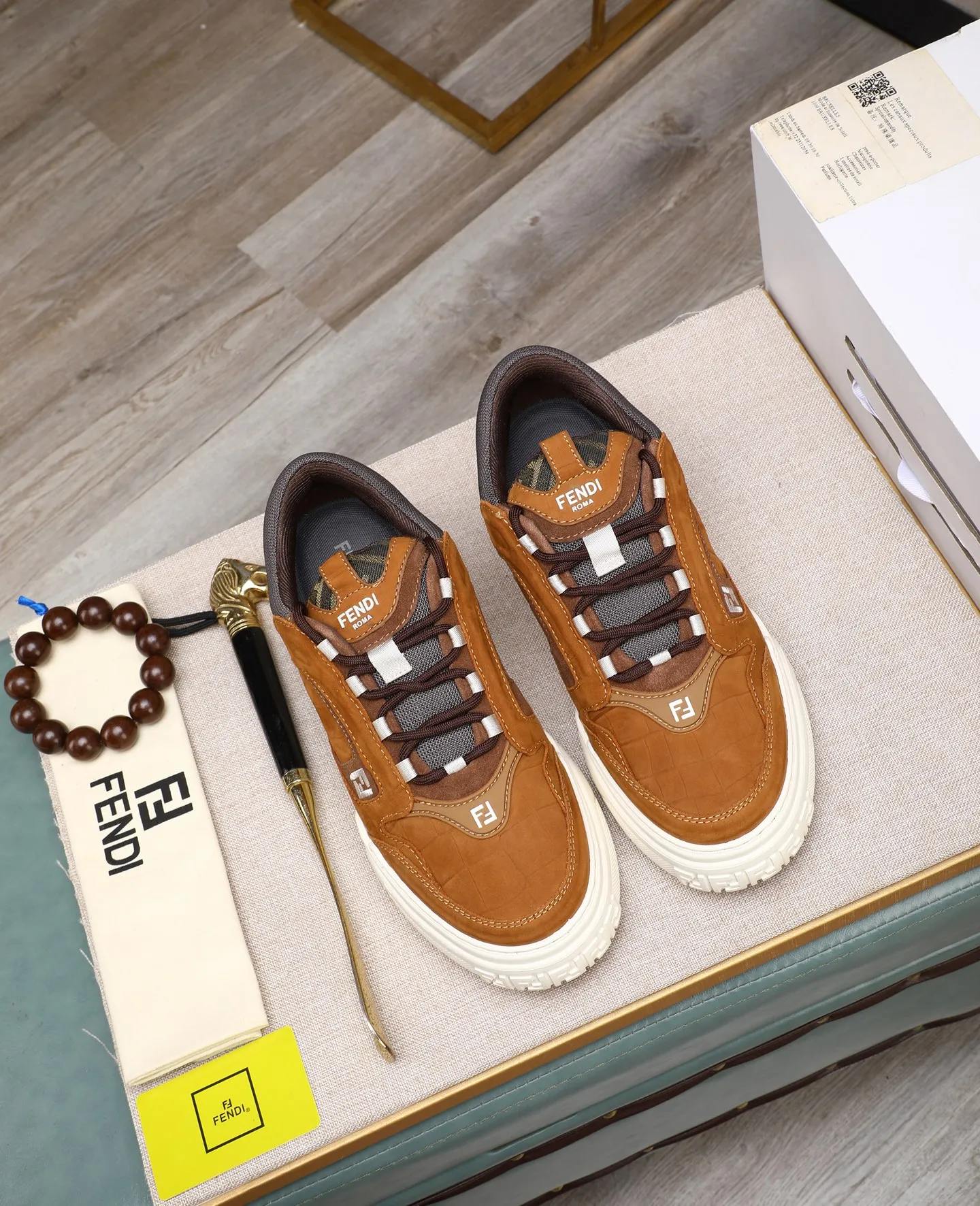 Men's shoes 💰820 [FENDI] Fendi - High-end quality original casual sports shoes - Upper: Nappa calfskin, pebbled calfskin, tongue and heel; injection molded brand logo plastic module - Lining: brand canvas - Outsole: ultra-light TPR foam·rubber; molded outsole -Super high quality control·Fine workmanship: highlighted (high-end·luxury·grade) -Size :39-44 (38, 45, can be customized)